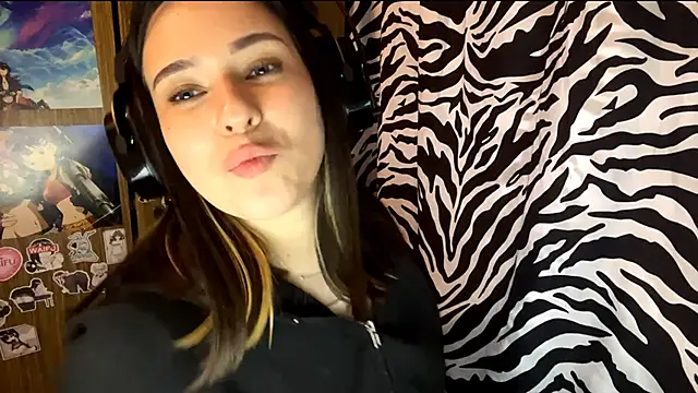 AngeliqueSulima webcam