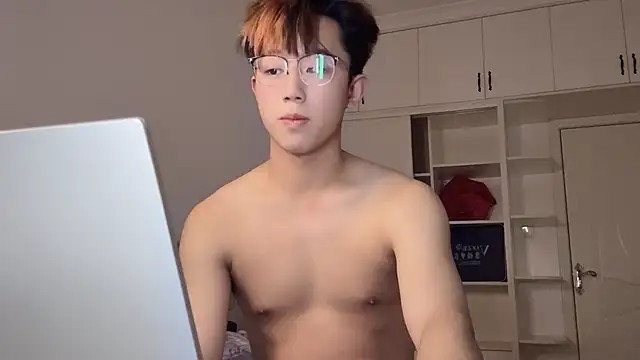 STxuguanhan webcam