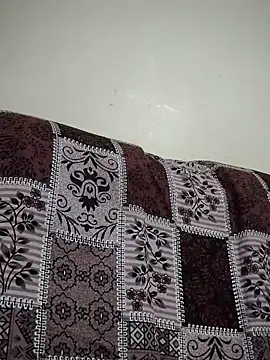 sweetqueen143 webcam