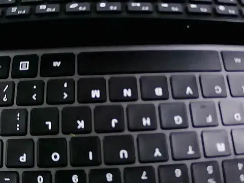 Hot-babyyboy30 webcam