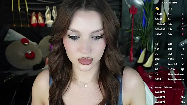 MistressDarsy webcam