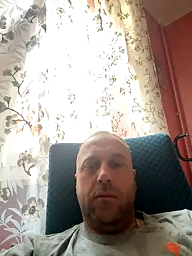 lecatore80 (Ask my age) - Squirt nudo completo in mavhina