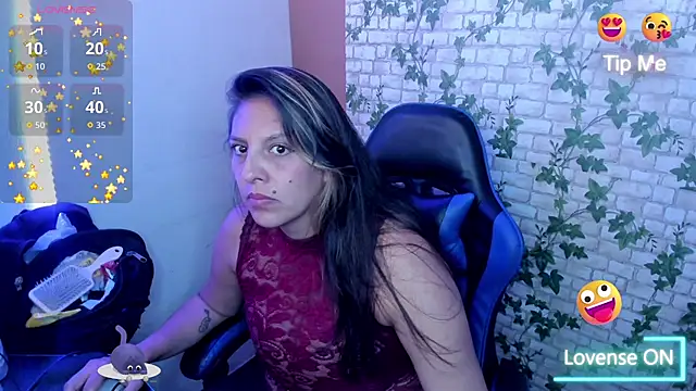 MIABOOBS__ webcam stripchat model stream image