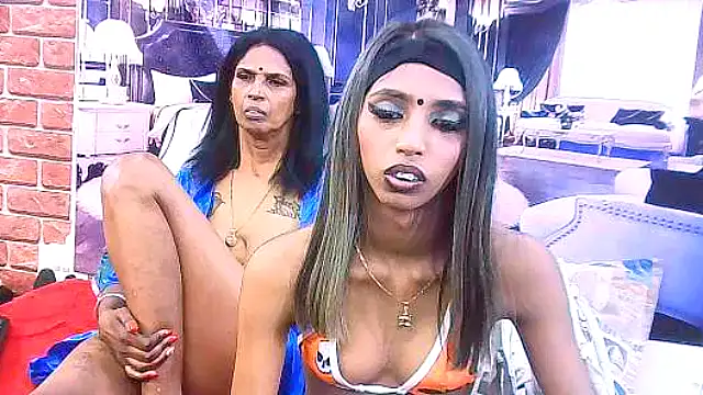 IndianSexySlender webcam