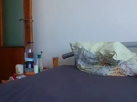 hugecock4u1990 webcam