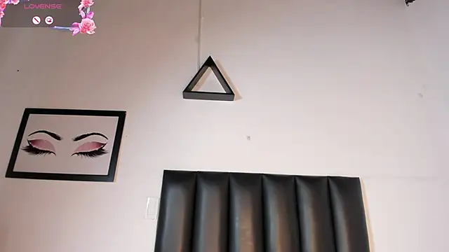 Khenta_Michells webcam