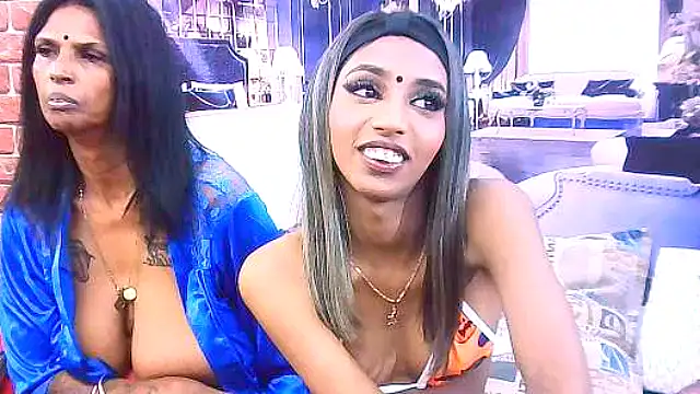 IndianSexySlender webcam