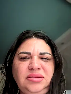 littlerikka - LittleRikka's free webcam