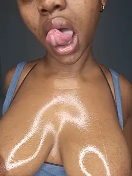 CertifiedhottieXOXO webcam