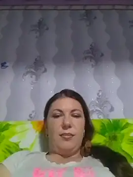 Webcam Model (MoonLight335)  is live.Free join now!