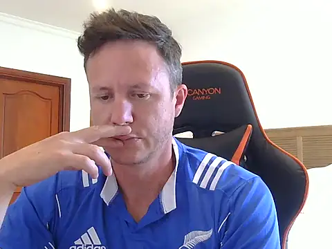 TroyDieselXXX webcam