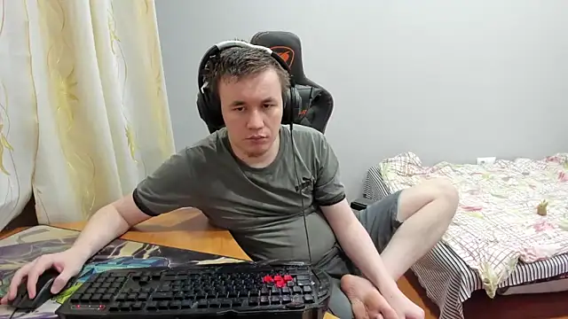 iliaskrislove - Iliaskrislove's free webcam - UK Sex Cams