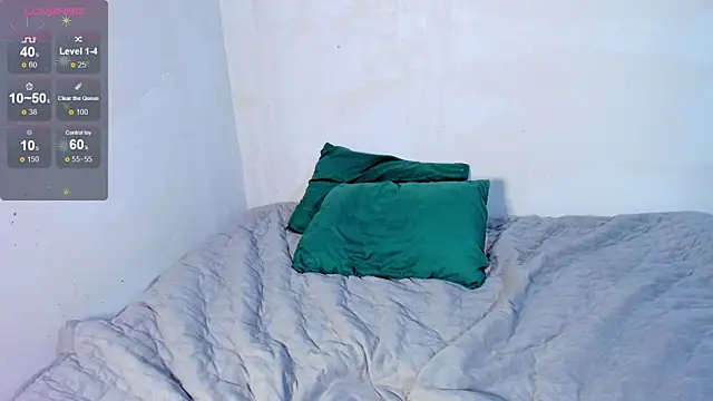 Super_titssss webcam