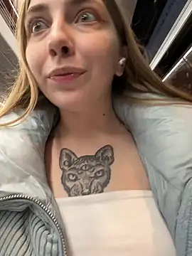 Sunny___Bunny webcam