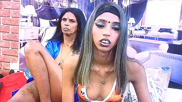 IndianSexySlender webcam