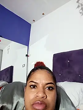 Squirter_pussybomb webcam