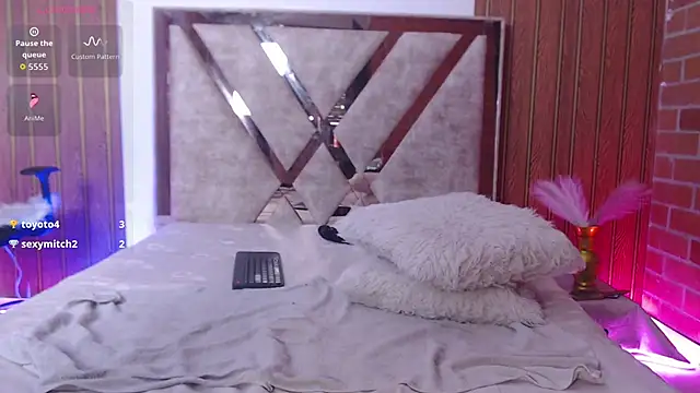 AGATHAA_WHITE webcam