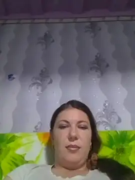 Webcam Model (MoonLight335)  is live.Free join now!