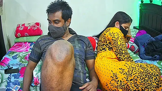 Younger_Couples webcam