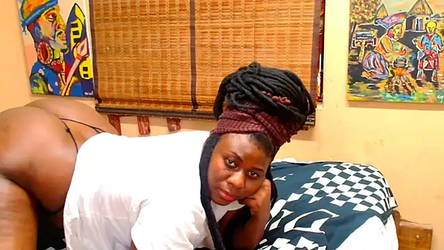 BootyQueen24X webcam