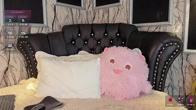 adelinemoretti webcam