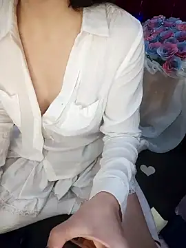 Alone_nothing webcam