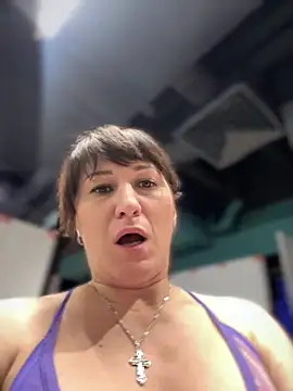 ZhenjaPoledance webcam