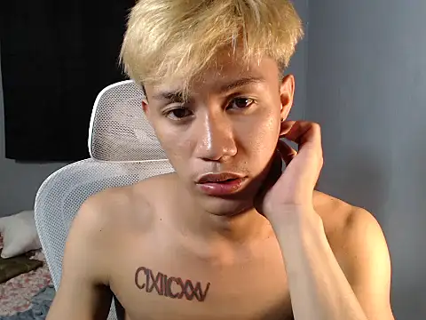 naughtyboyloy_0 webcam