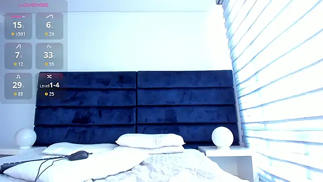 melanie_roux__ webcam