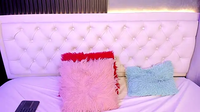 MHONIKBELUCCI webcam