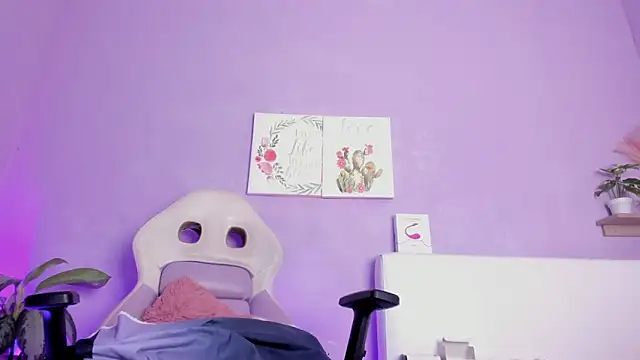 rossi_mariana - Rossi_Mariana's free webcam - UK Sex Cams