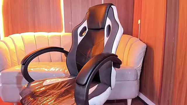 _mia_collins_b_ - _mia_collins_b_'s free webcam