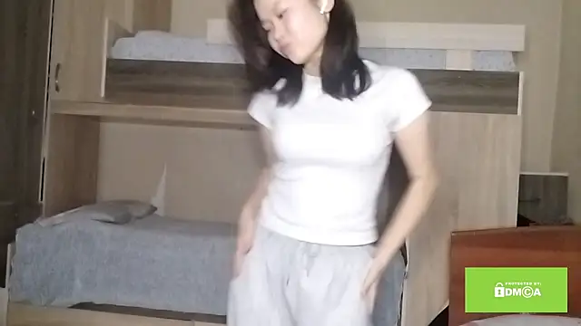 huldakye (F teen) - take off bra