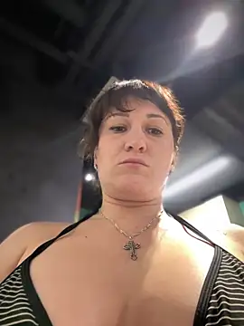 ZhenjaPoledance webcam