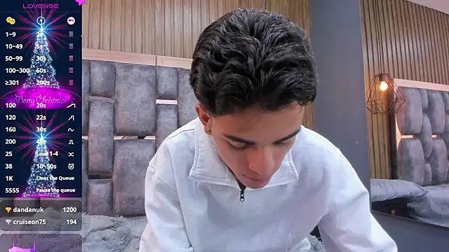 owen__johnson webcam