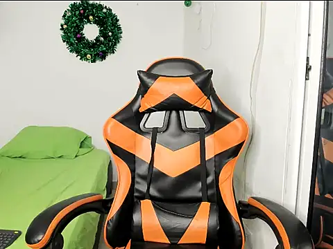 andrew_jonhes webcam