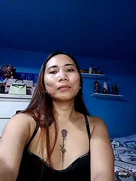 HugeCockMixceyTS7 webcam