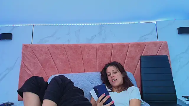 HellAndDante_ webcam