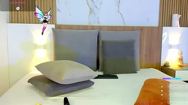 Zhara_Lenoire webcam