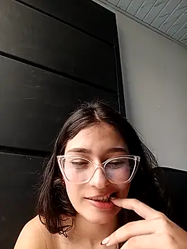 ary-18 (F teen) - Riding dildo