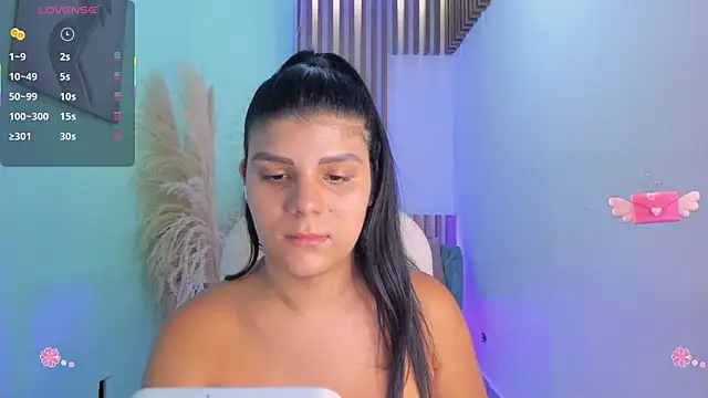 PauliinaBelle_ webcam