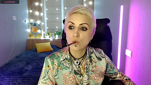 Sweet-n-Strong webcam