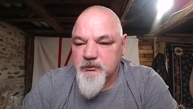 Newfiesausage1972 webcam