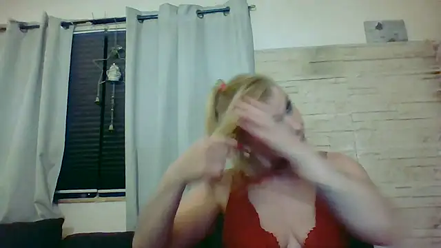 DevilsAngel13 webcam