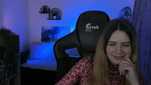 aleksalaurent (F milf) - Stick out your tongue