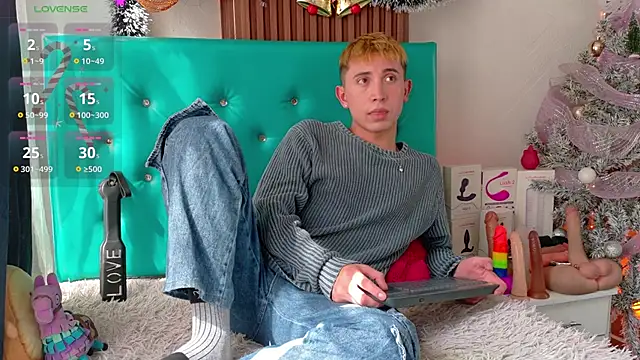 Naughty__Chriss webcam