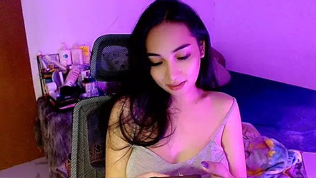 SweetLilly_18 webcam