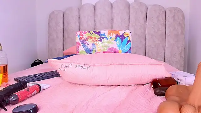 sharlott_miller webcam