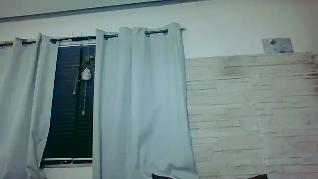 DevilsAngel13 webcam