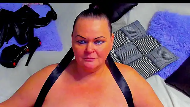 MilanaBiegert webcam